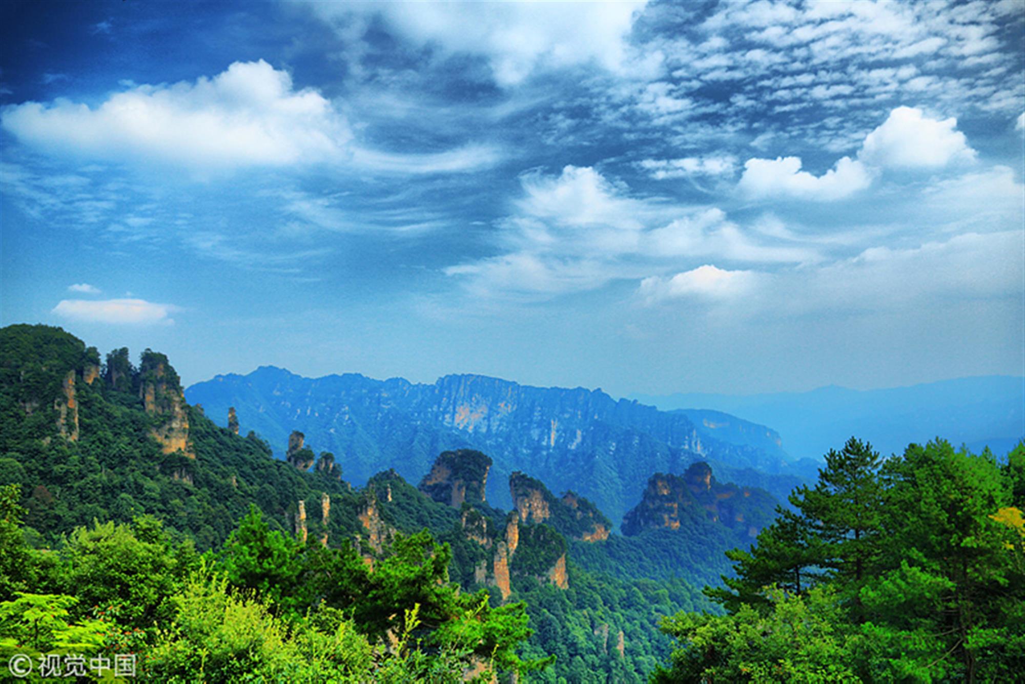 湖南张家界国家森林公园风景区地理风光,山峰,石峰,群峰景观.