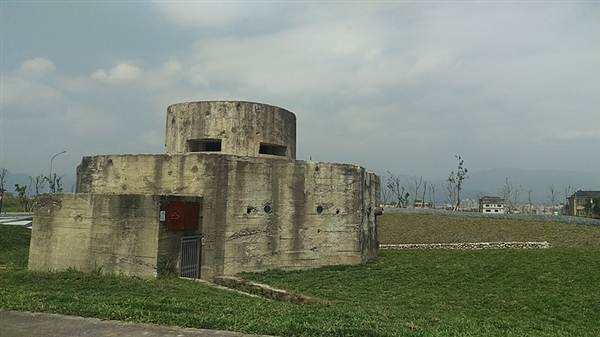 法国泽西海岸一座二战时期的纳粹碉堡正在出售